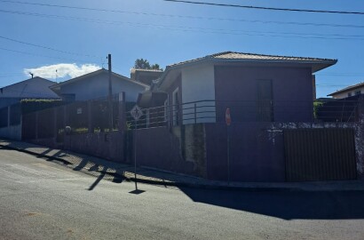 Casa à Venda no Centro de Imbituva – Paraná
