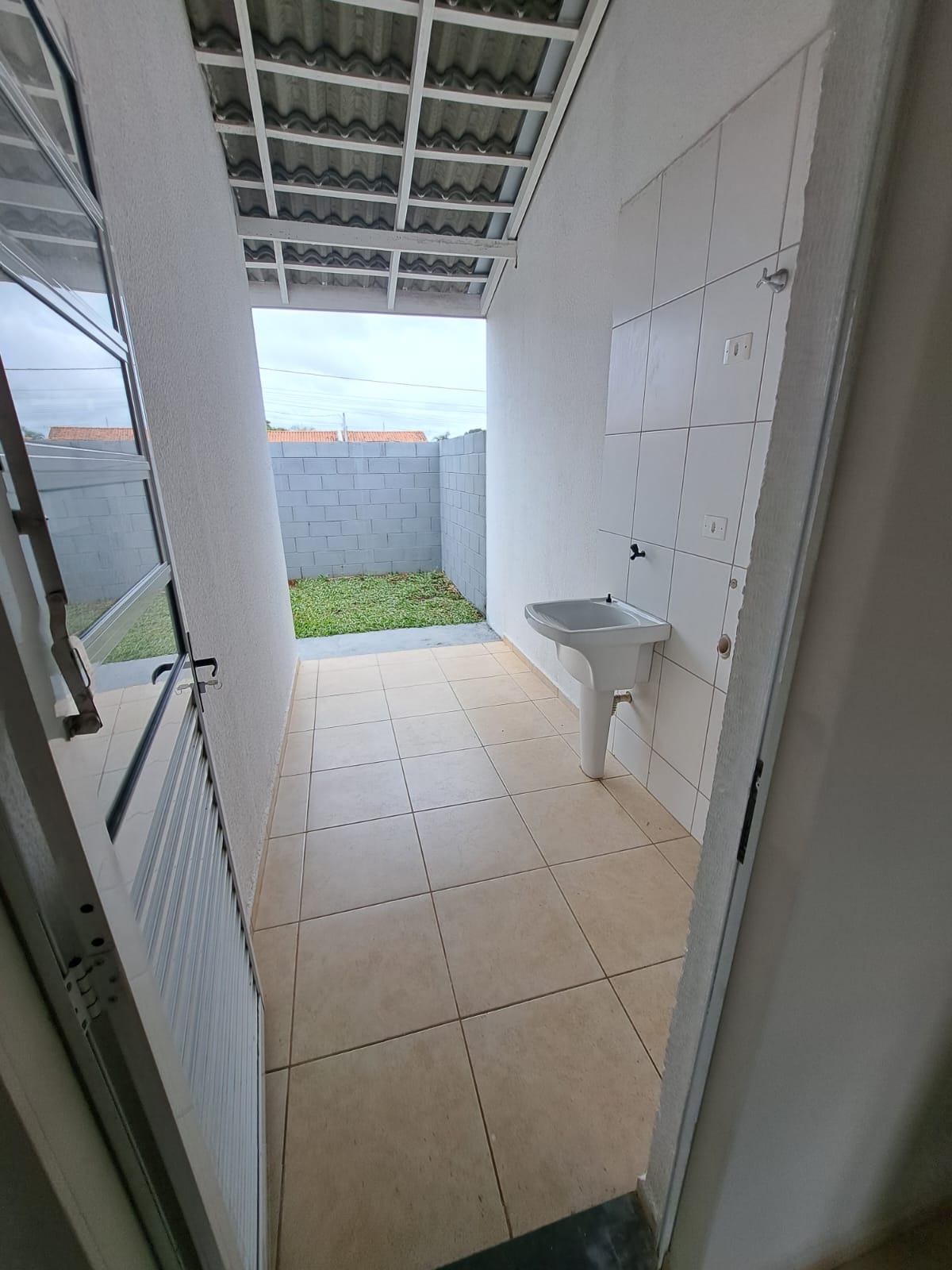 CASA NO CONDOMÍNIO MORADA DO SOL