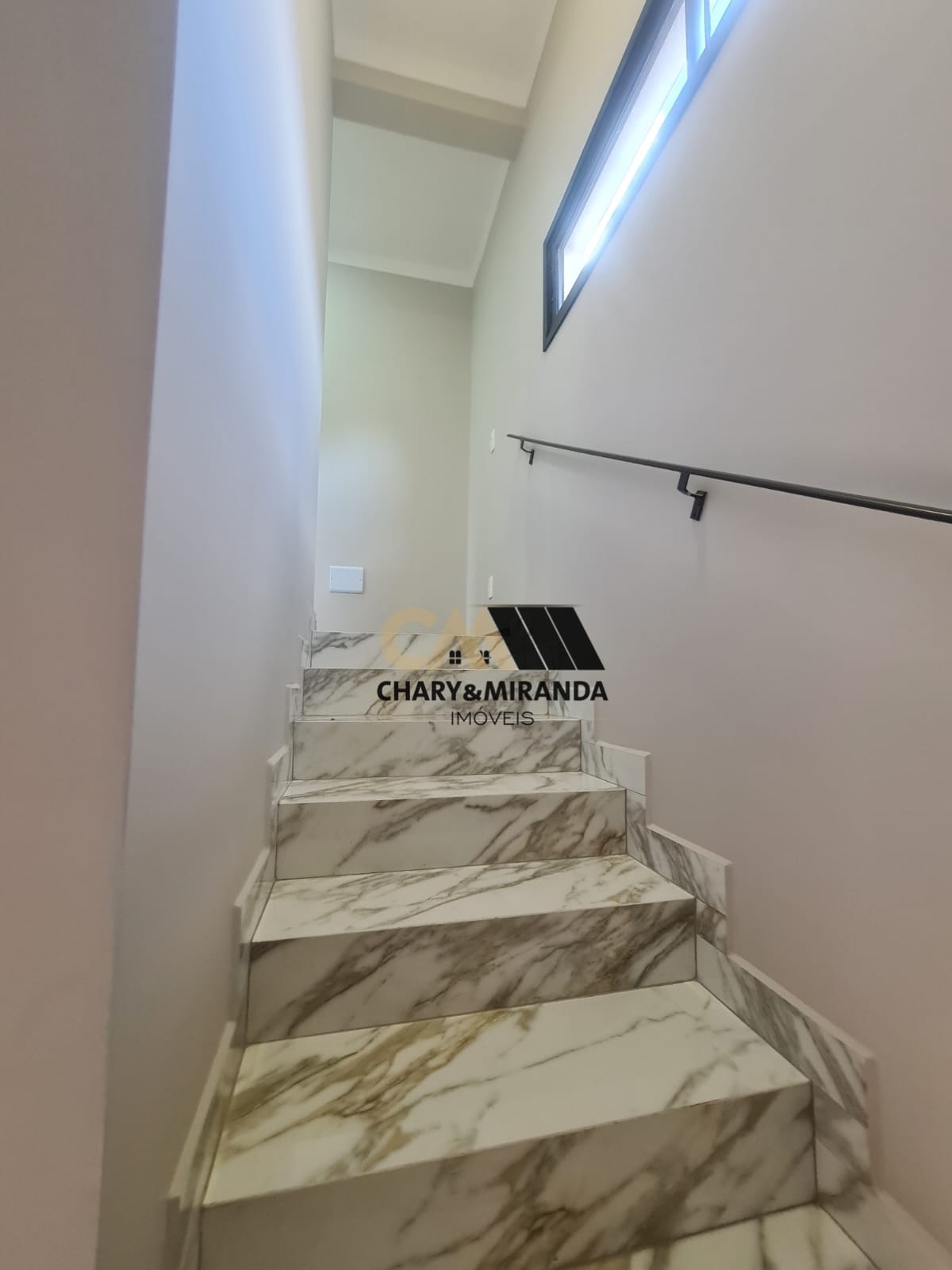 SOBRADOS 3 QUARTOS NO JARDIM CARVALHO/ PONTA GROSSA