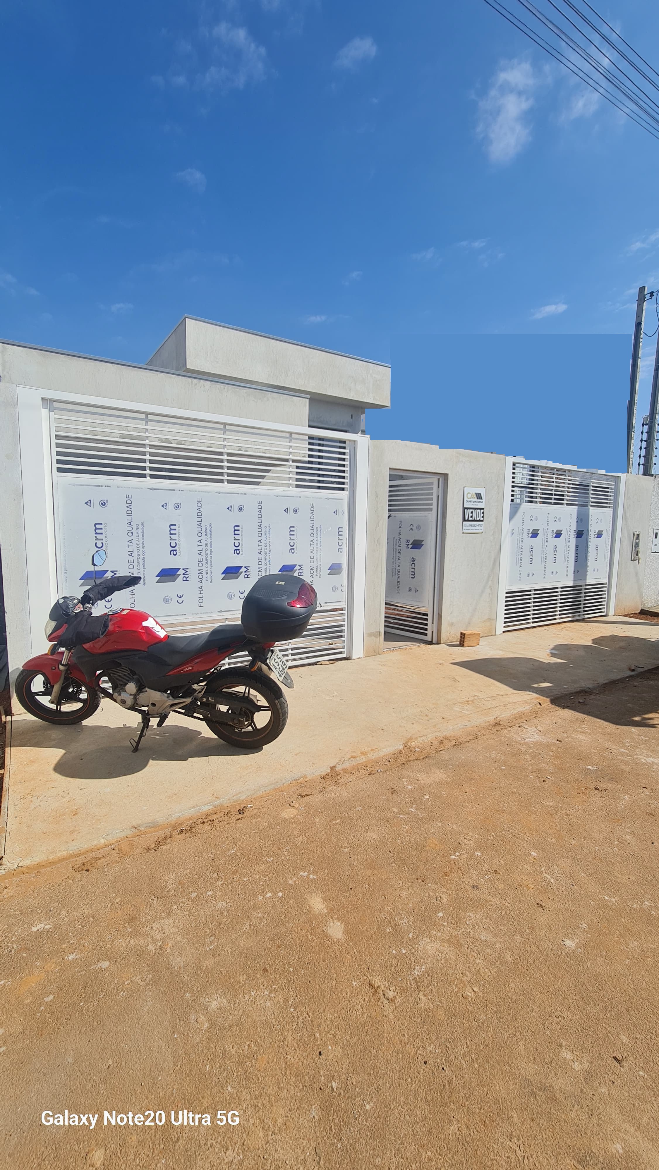 CASA REFORMADA NO BAIRRO SANTA PAULA