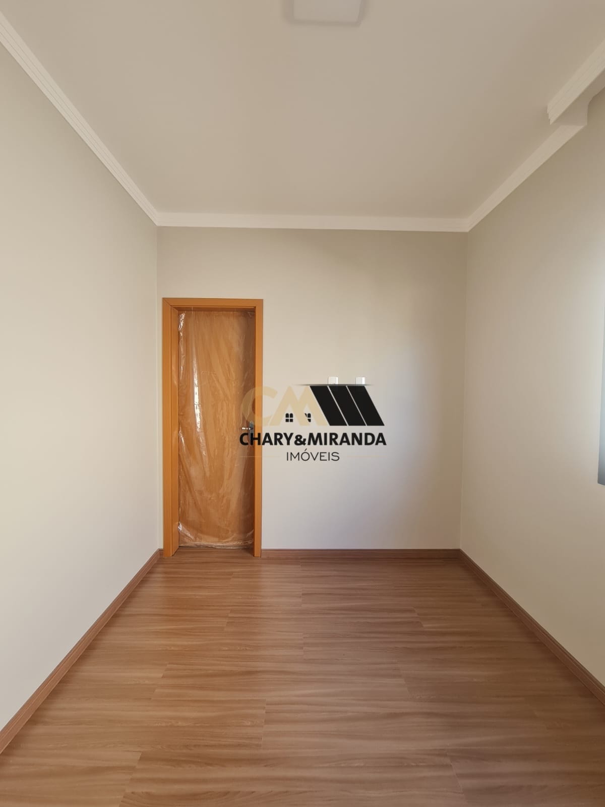 SOBRADOS 3 QUARTOS NO JARDIM CARVALHO/ PONTA GROSSA