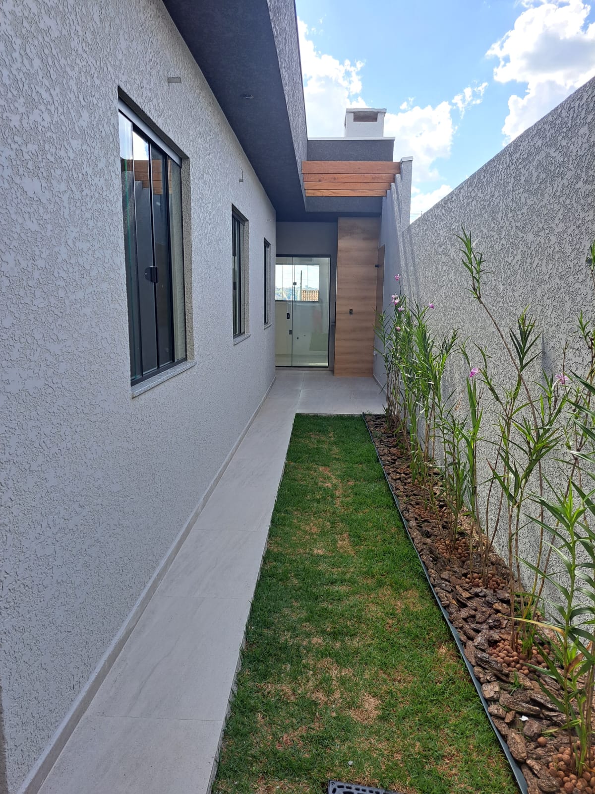 casa em fase de acabamento