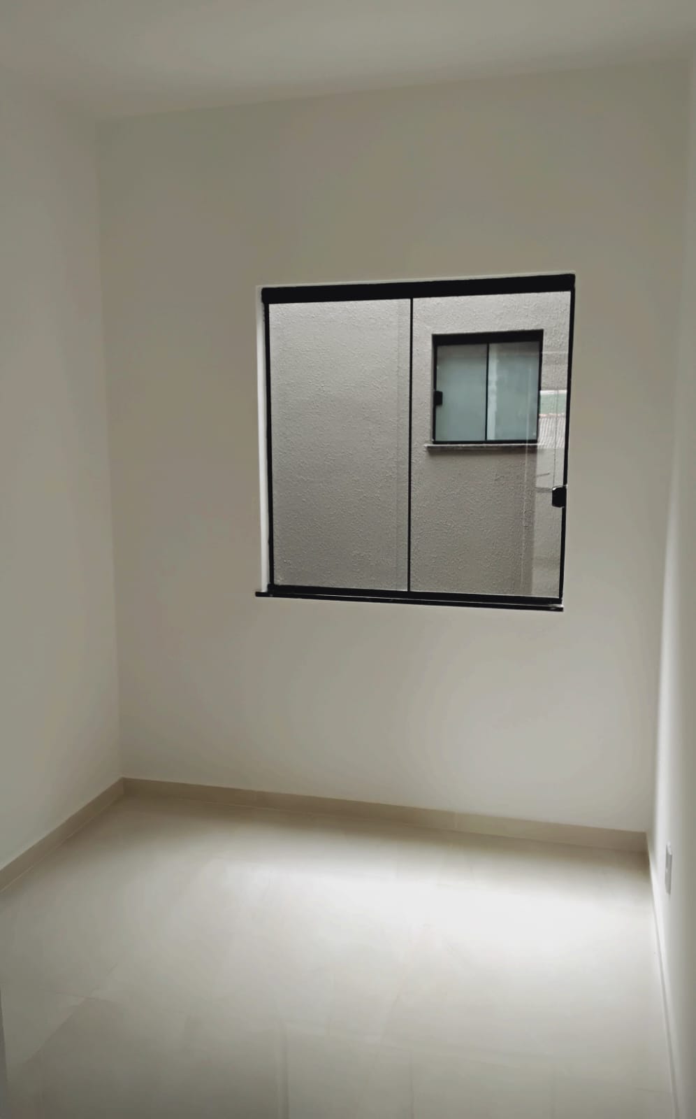 Casa 3 quartos com grande espaço de terreno