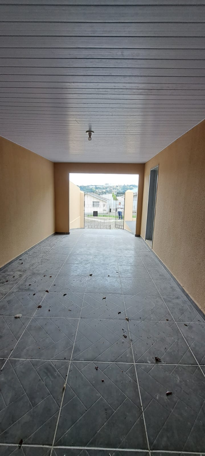 CASA REFORMADA NO BAIRRO SANTA PAULA