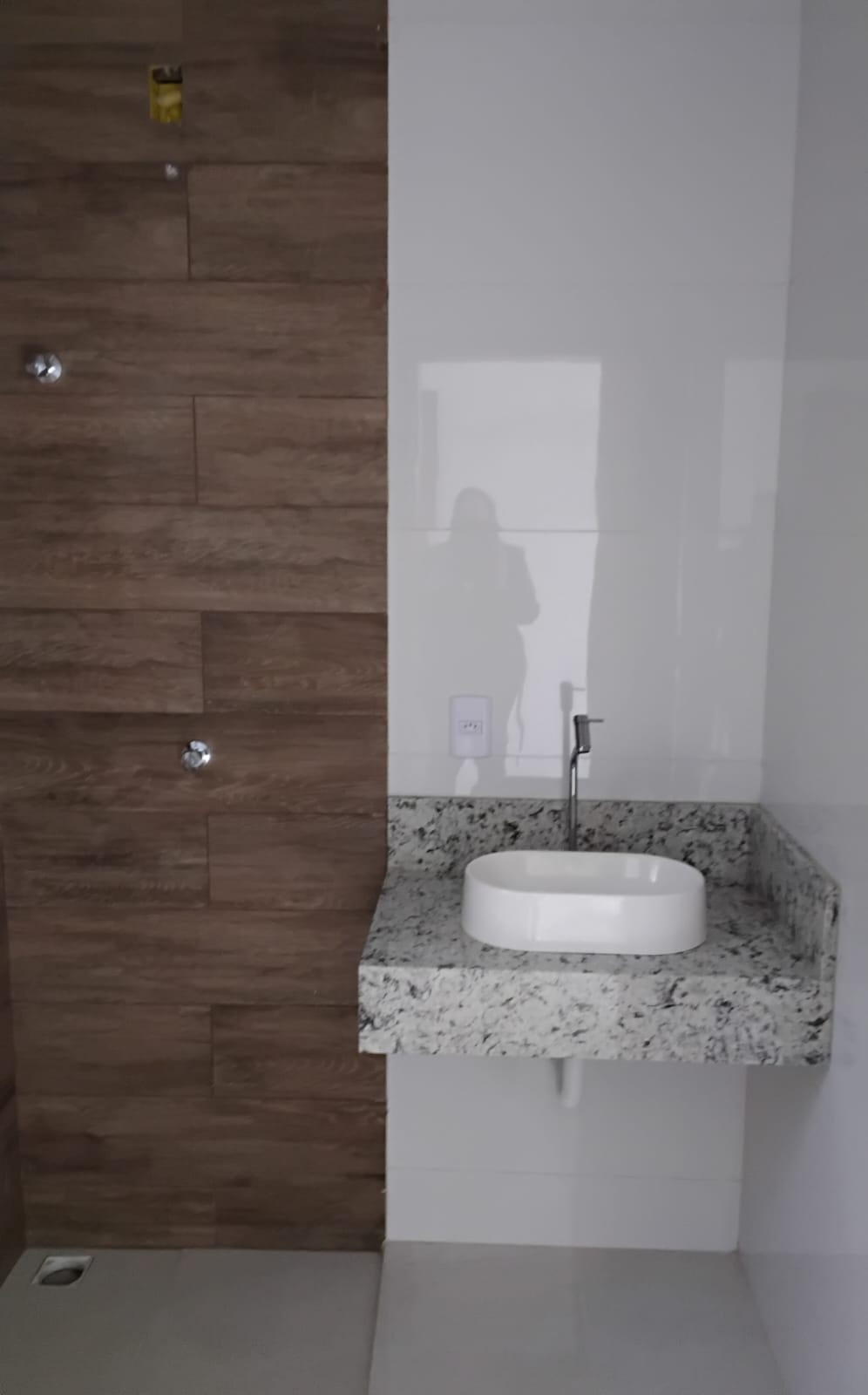 Casa 3 quartos com grande espaço de terreno