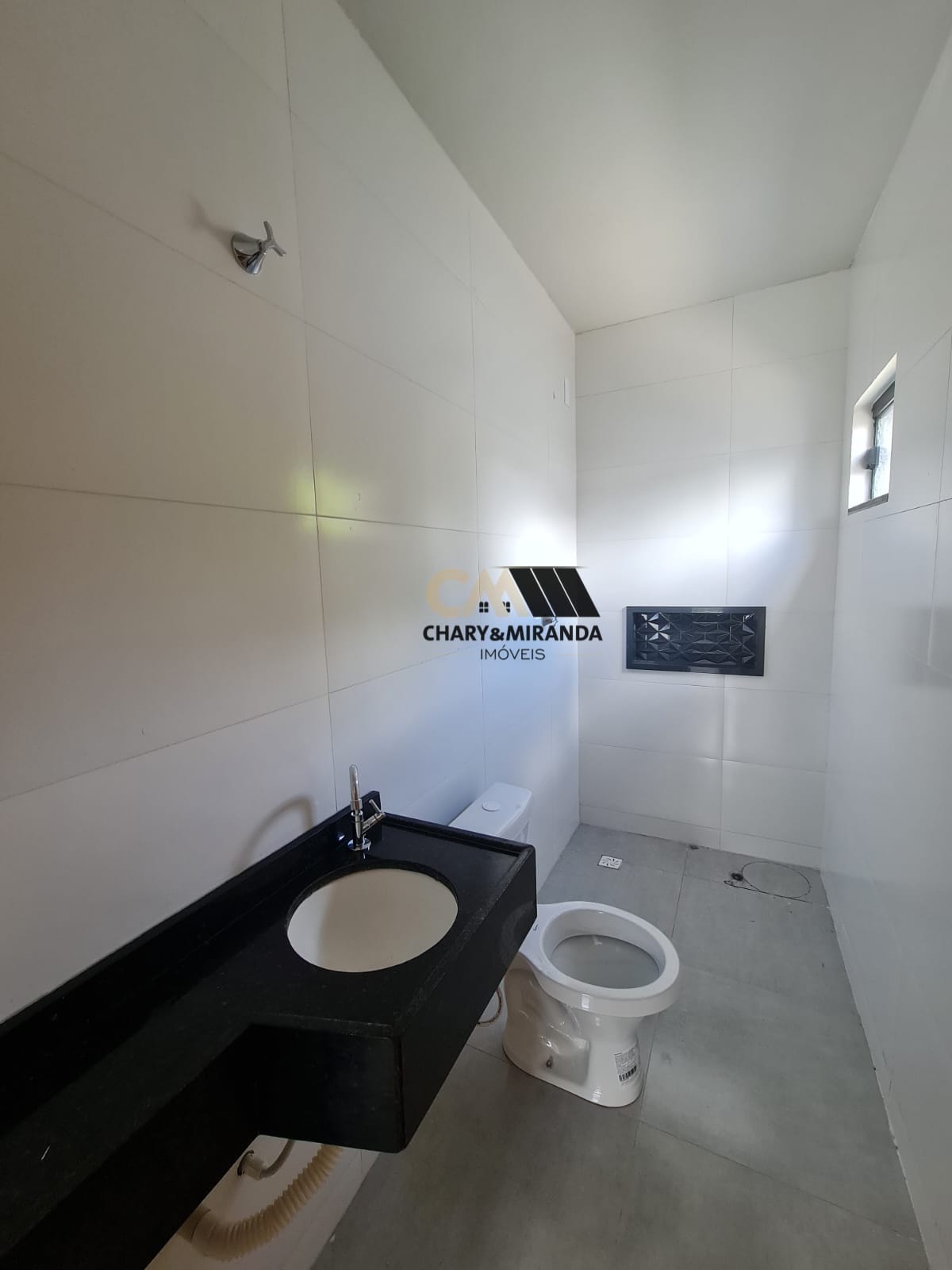 Casa Nova na Rua tijuca do sul em oficinas