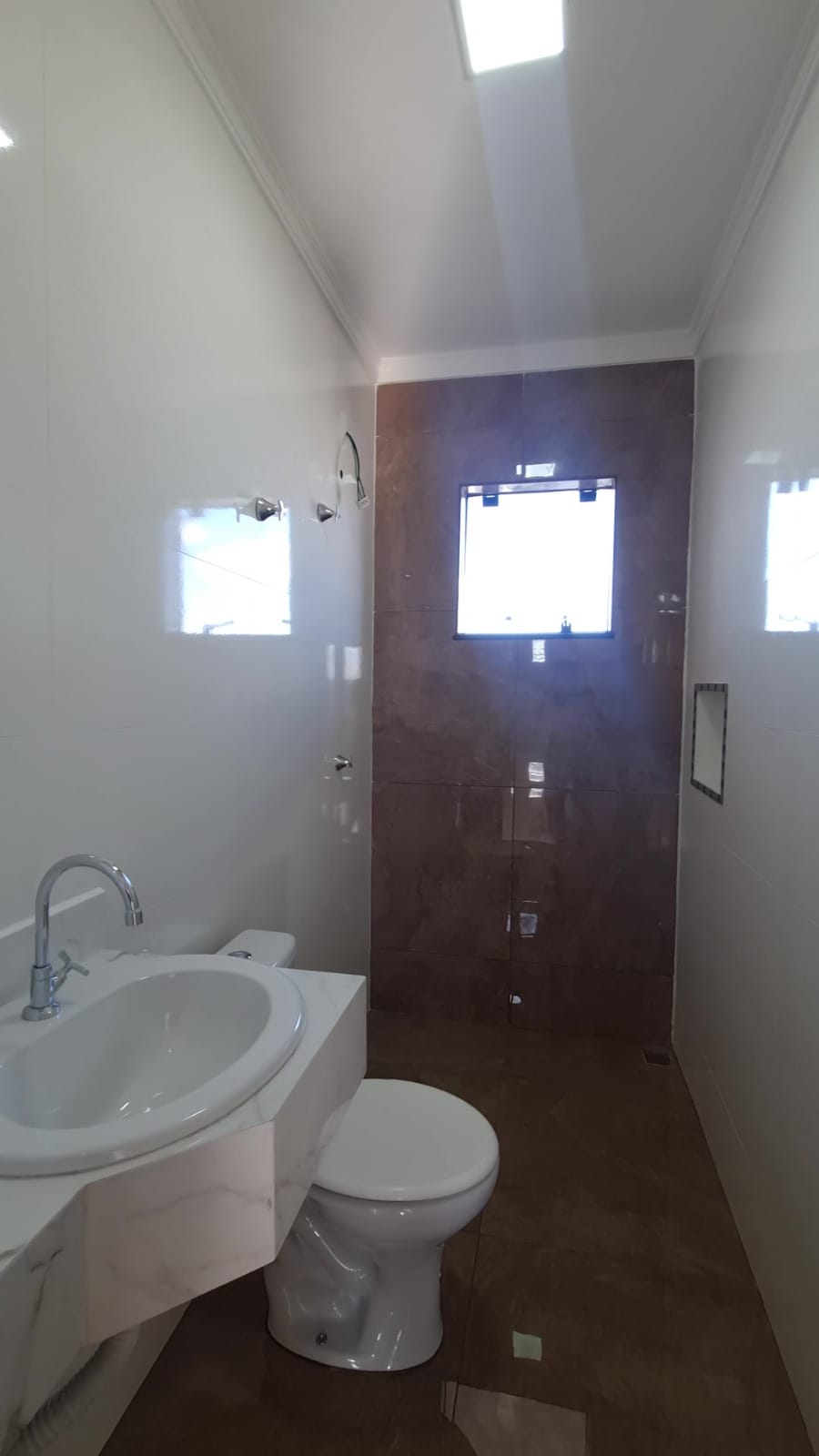 SOBRADO 2 QUARTOS NA AVENIDA PRINCIPAL DA NOVA PONTA GROSSA